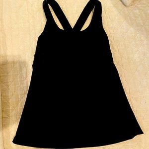 Lululemon size 6 black tank with stash pocket